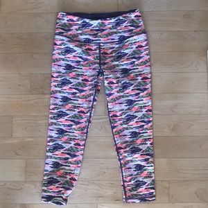 Victoria’s Secret Capri Leggings